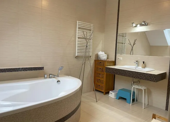 Ostoja Dziarnówko - Z Ogrodem Na Mazurach Willa Iława